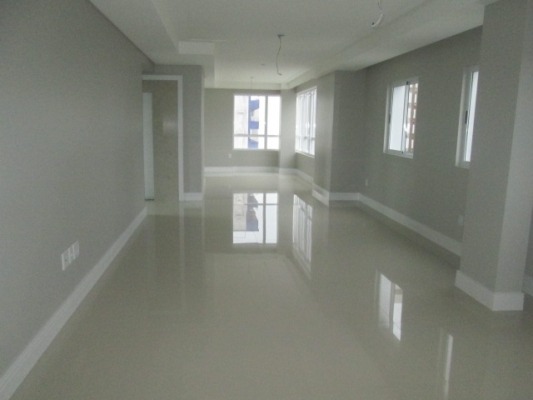 Apartamento, 3 quartos, 136 m² - Foto 1