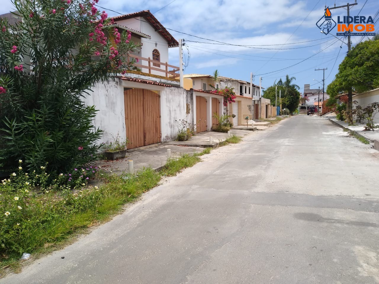 Casa, 2 quartos, 200 m² - Foto 1