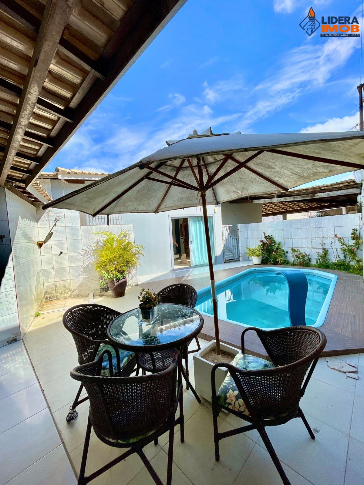 Casa, 3 quartos, 227 m² - Foto 1