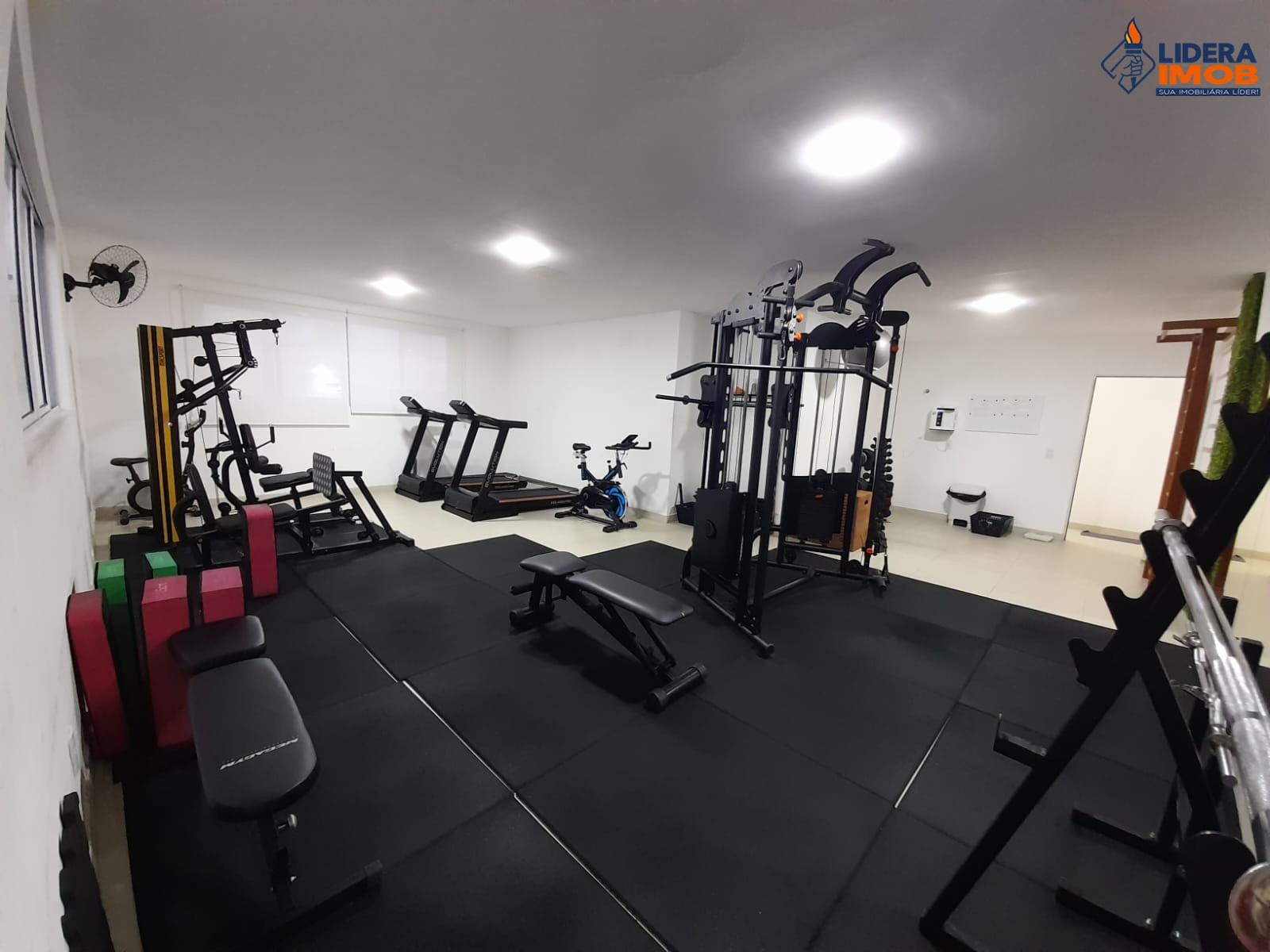 Casa, 4 quartos, 215 m² - Foto 20