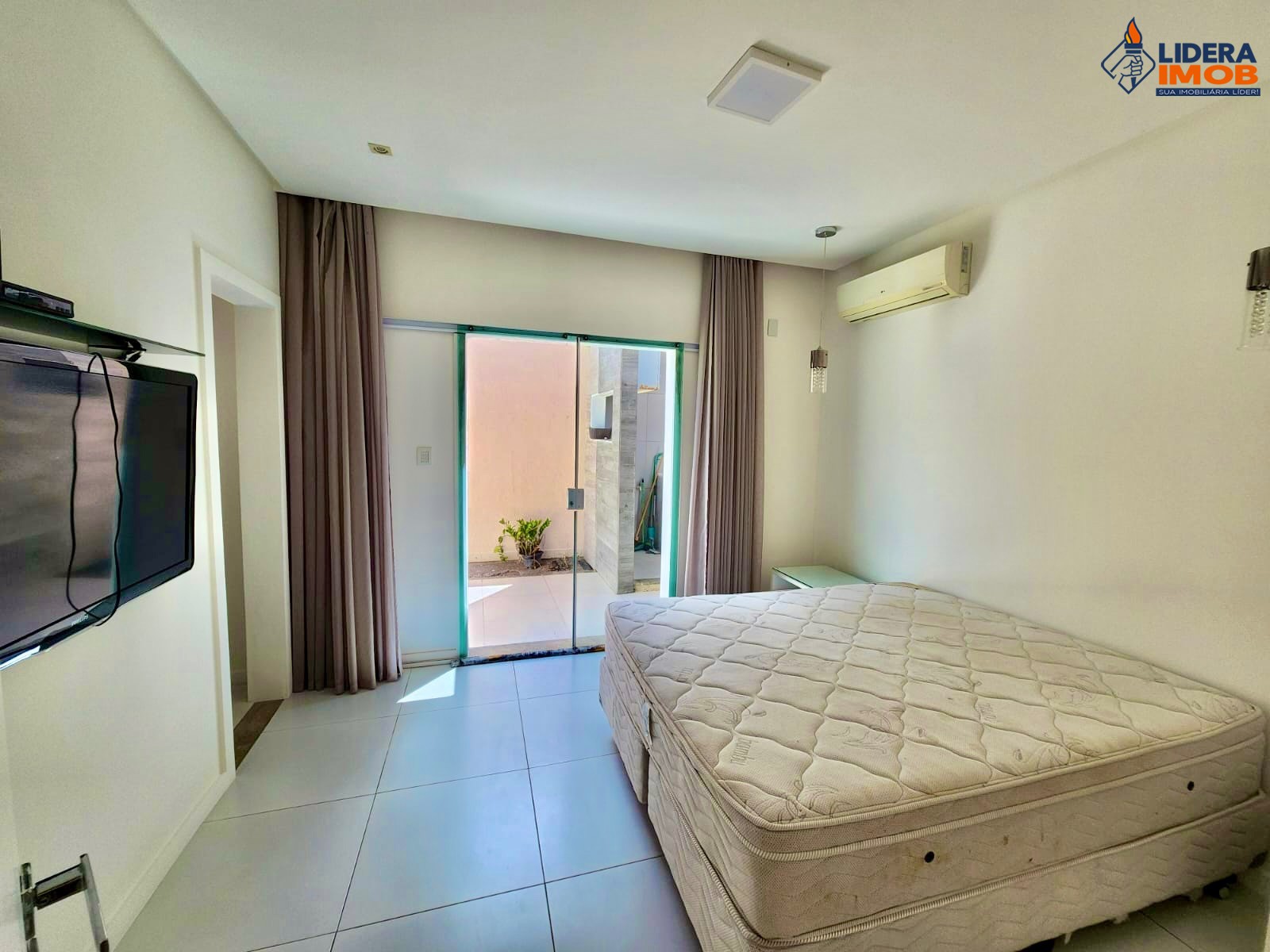 Casa, 3 quartos, 225 m² - Foto 15