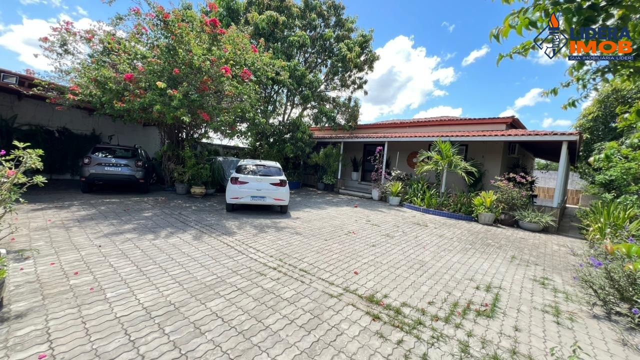 Casa, 4 quartos, 300 m² - Foto 1