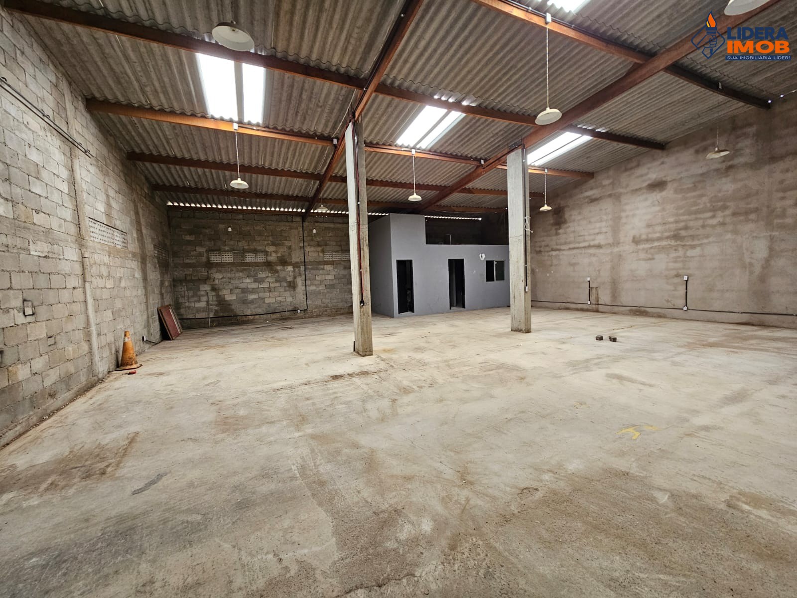 Depósito-Galpão, 380 m² - Foto 8