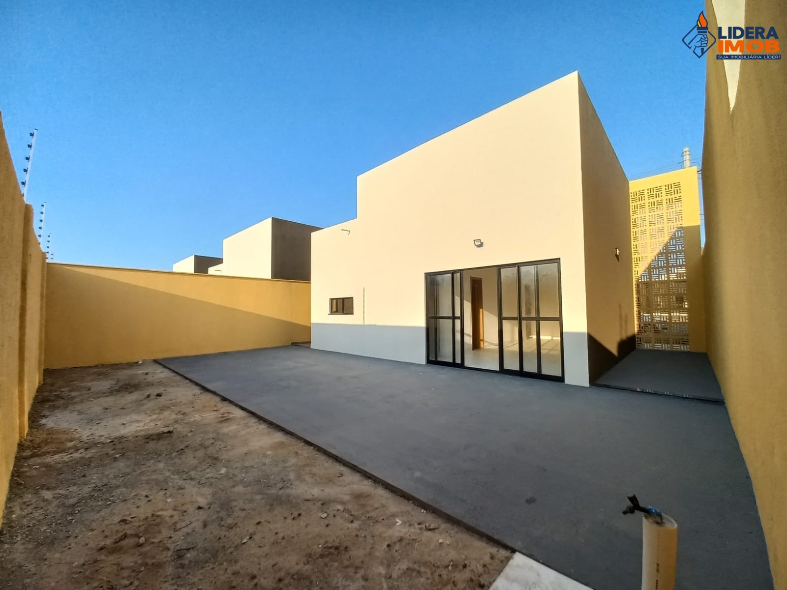 Casa, 3 quartos, 220 m² - Foto 3