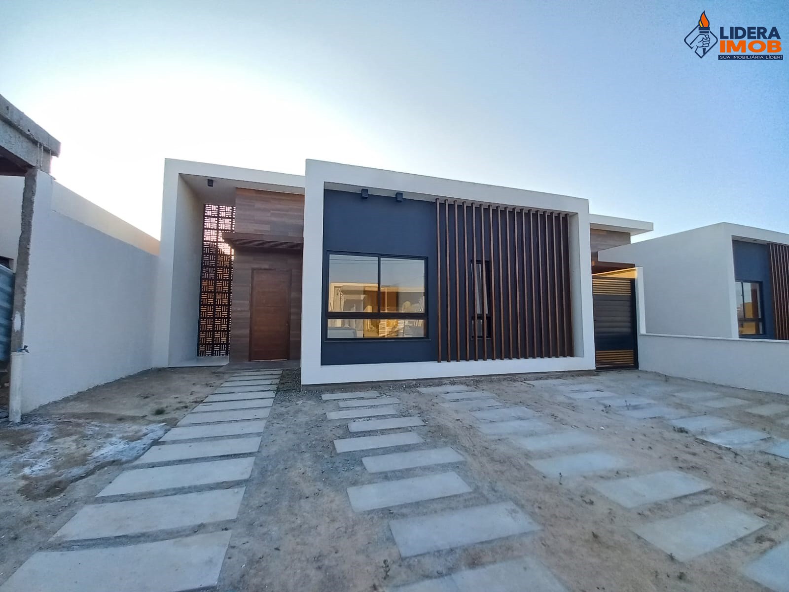 Casa, 3 quartos, 220 m² - Foto 1