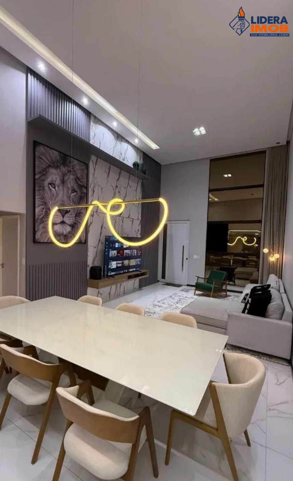 Casa, 4 quartos, 277 m² - Foto 1