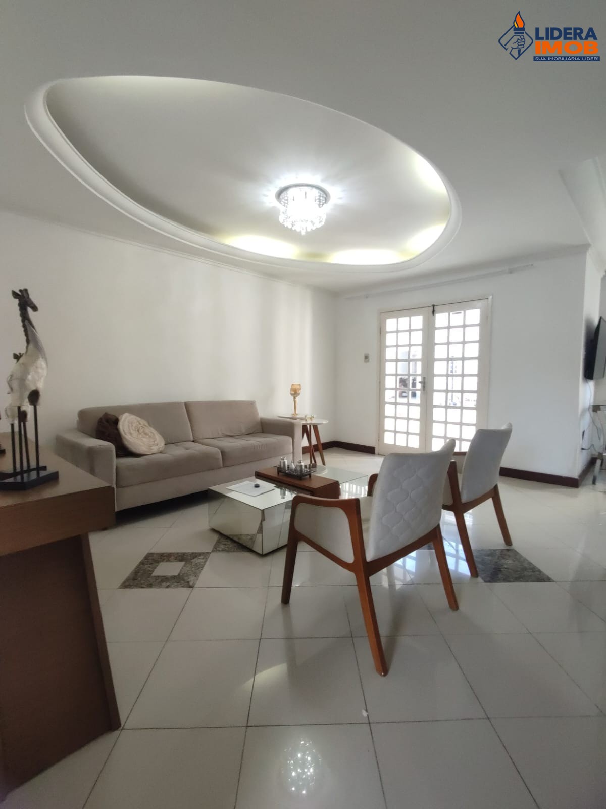 Casa, 3 quartos, 100 m² - Foto 1