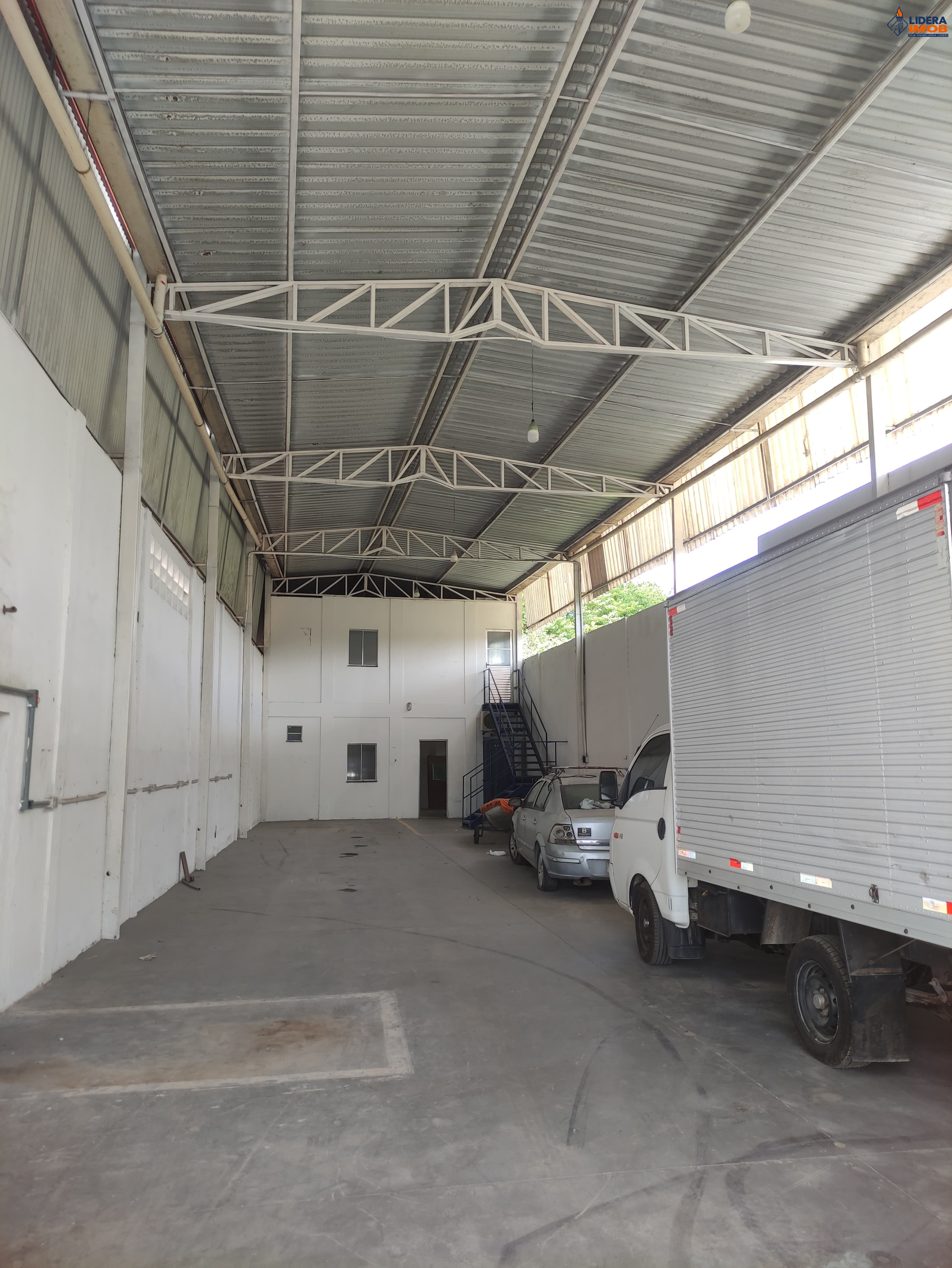 Depósito-Galpão, 300 m² - Foto 1