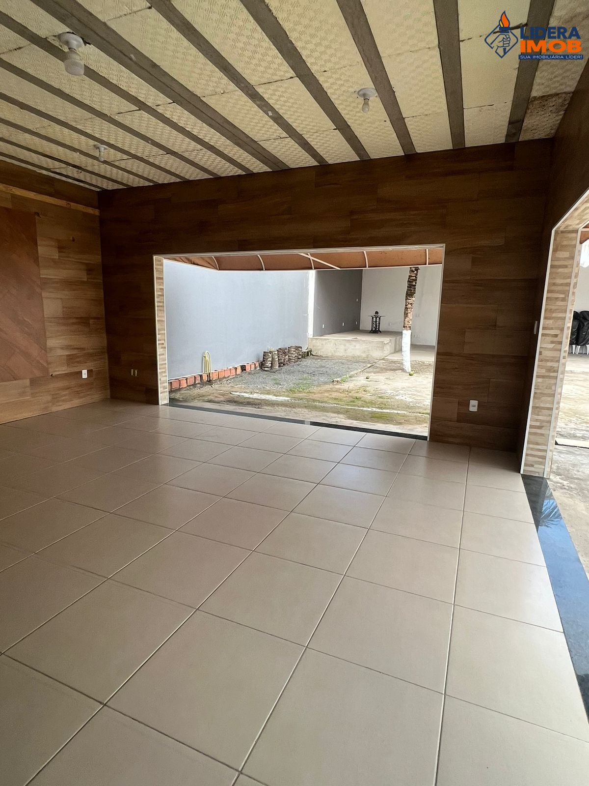 Loja-Salão, 600 m² - Foto 1