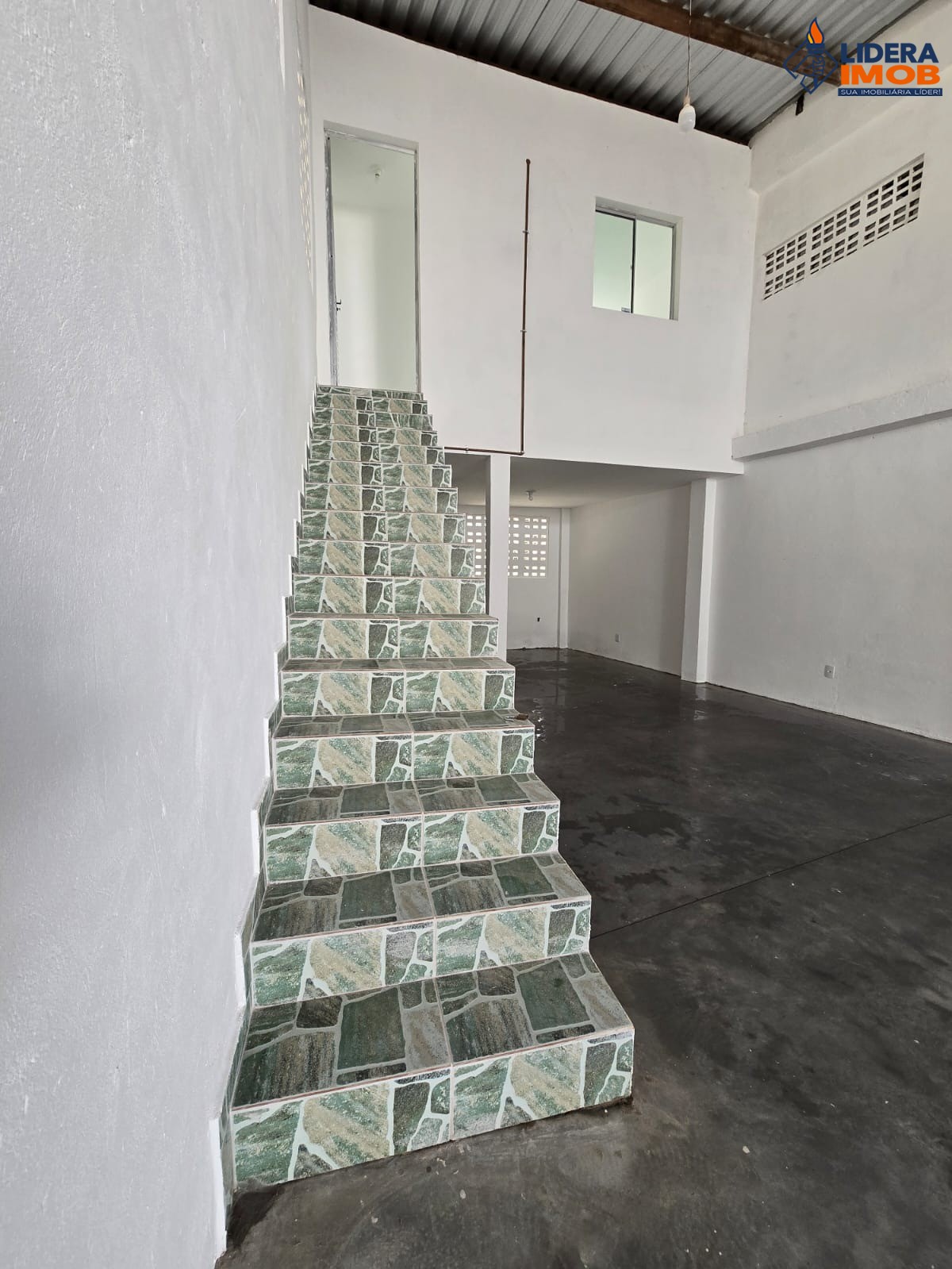 Depósito-Galpão, 100 m² - Foto 1