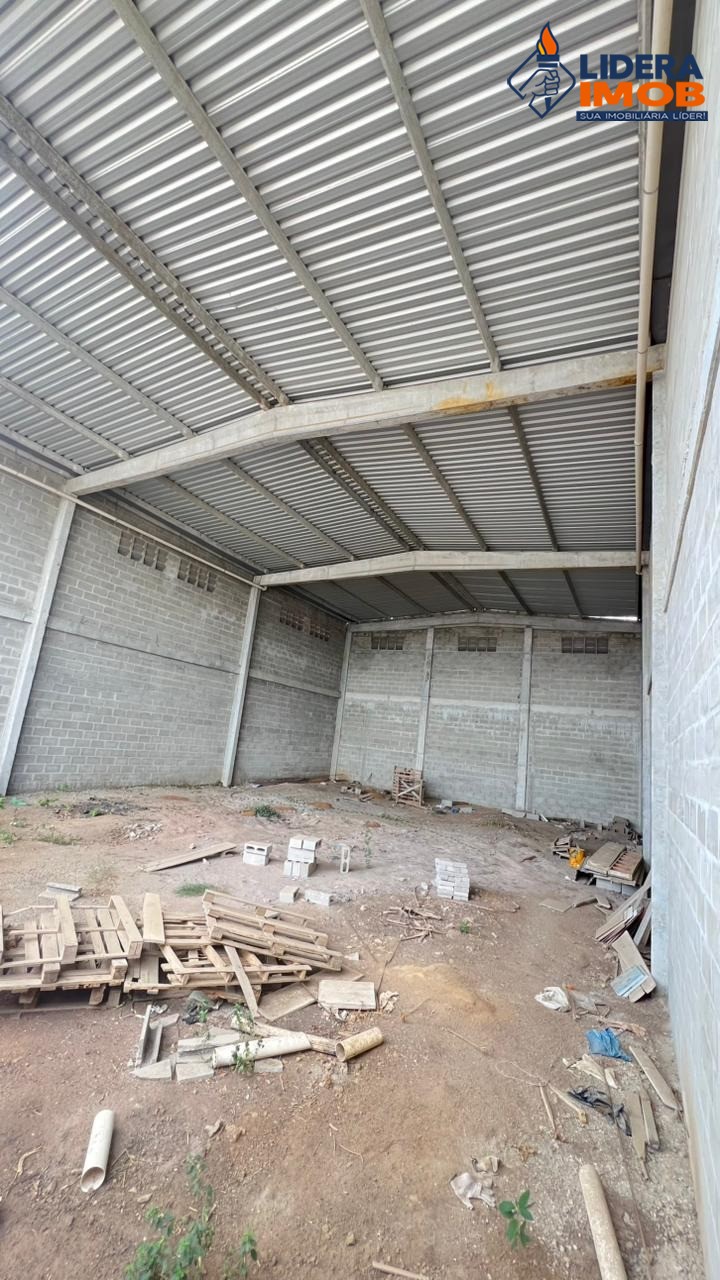 Depósito-Galpão, 213 m² - Foto 1