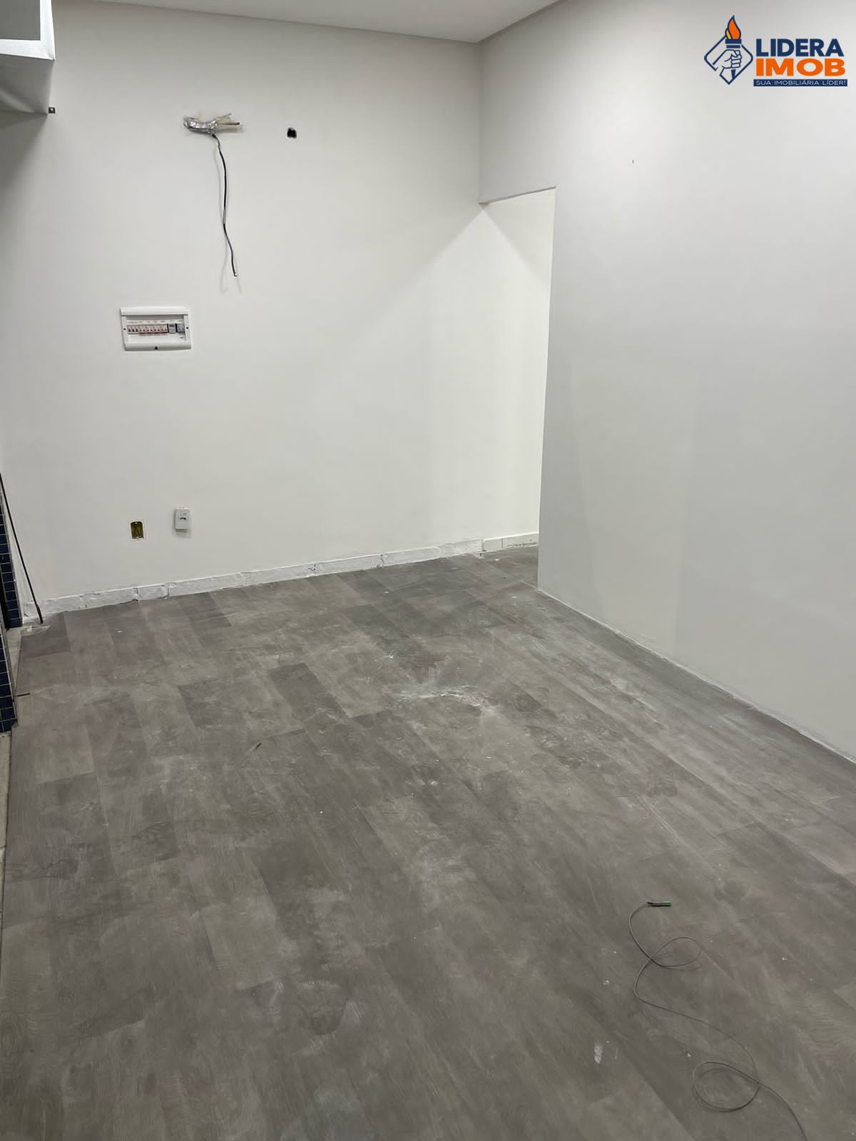 Loja-Salão, 200 m² - Foto 1