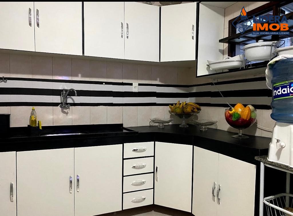 Casa, 3 quartos, 280 m² - Foto 2