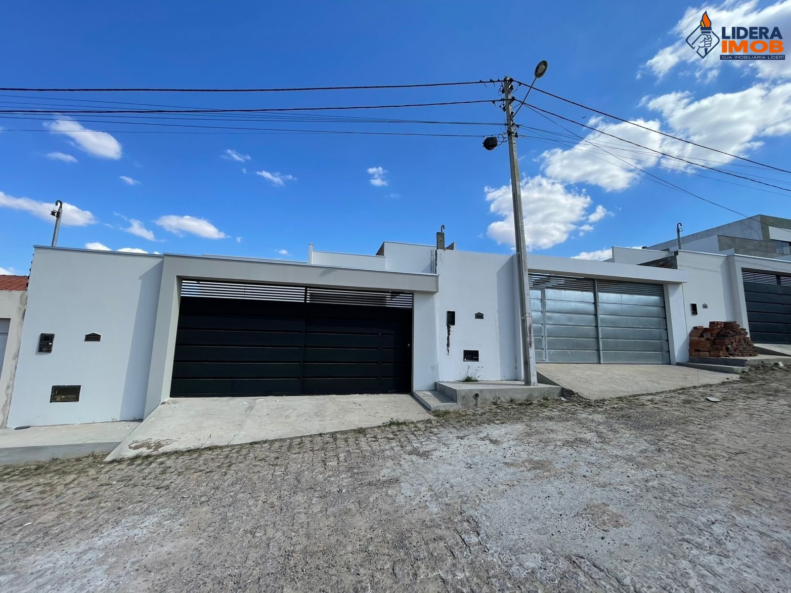 Casa, 2 quartos, 160 m² - Foto 1