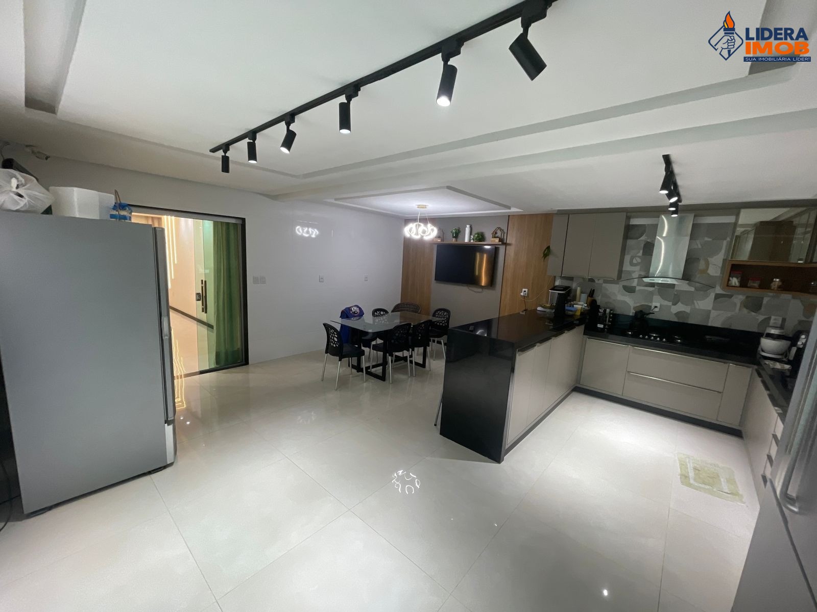 Casa, 5 quartos, 300 m² - Foto 12