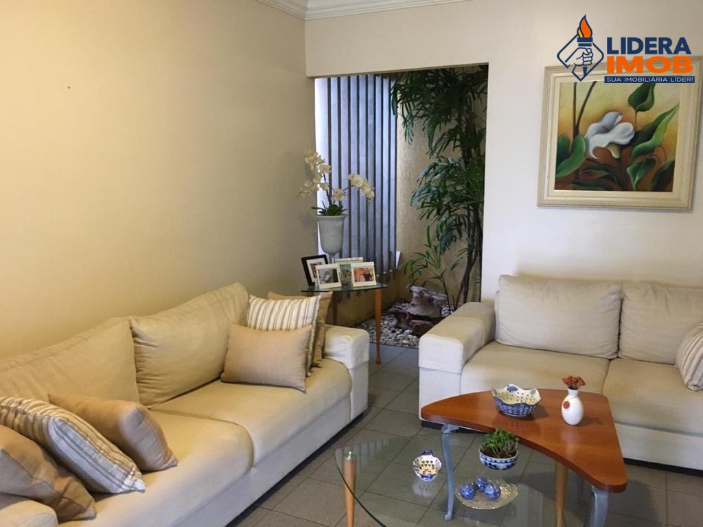 Casa, 3 quartos, 330 m² - Foto 1