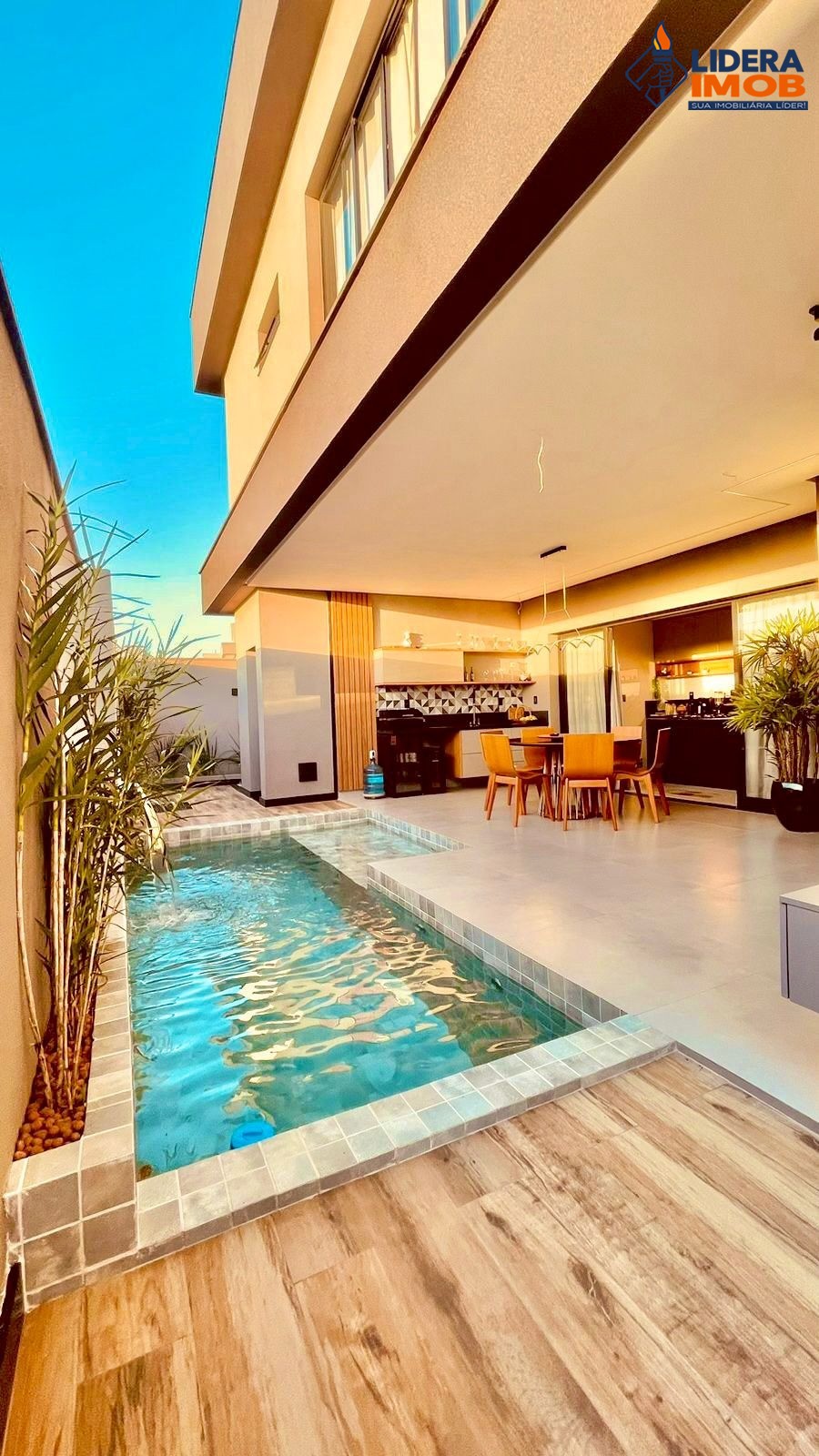 Casa, 4 quartos, 301 m² - Foto 1