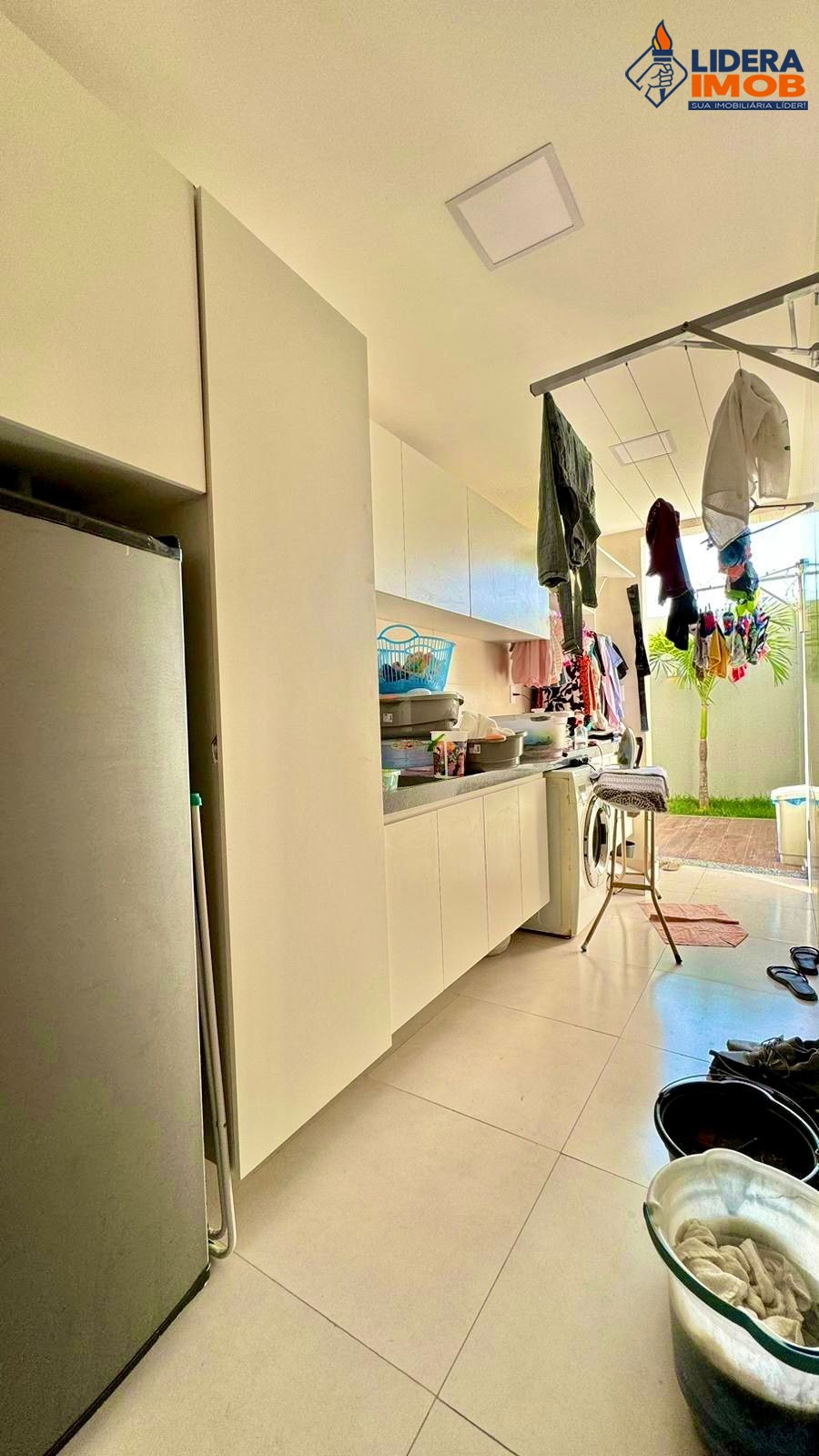 Casa, 3 quartos, 241 m² - Foto 3