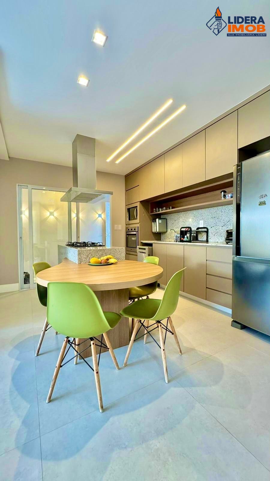 Casa, 3 quartos, 241 m² - Foto 33