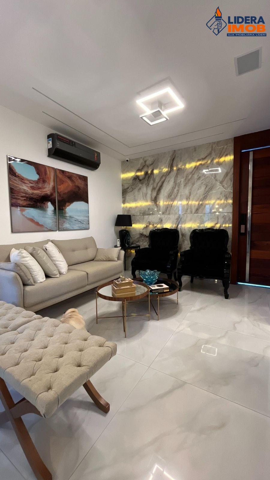 Casa, 3 quartos, 198 m² - Foto 2