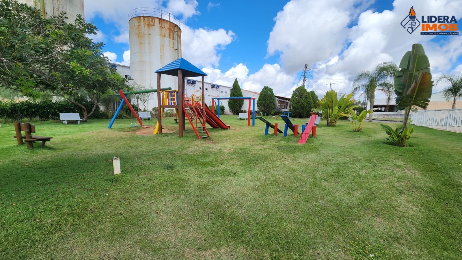 Casa, 2 quartos, 135 m² - Foto 1