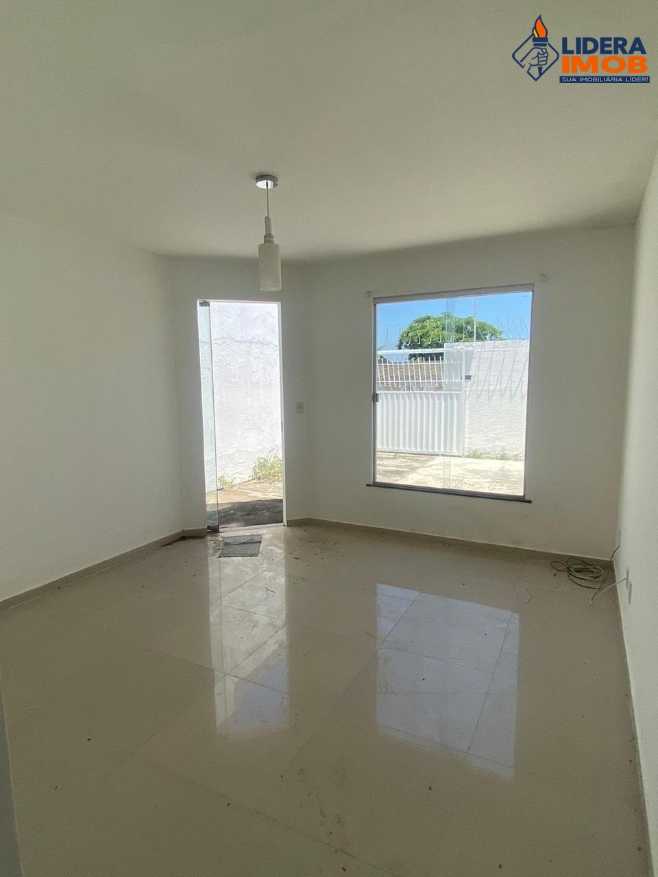 Casa, 2 quartos, 62 m² - Foto 1