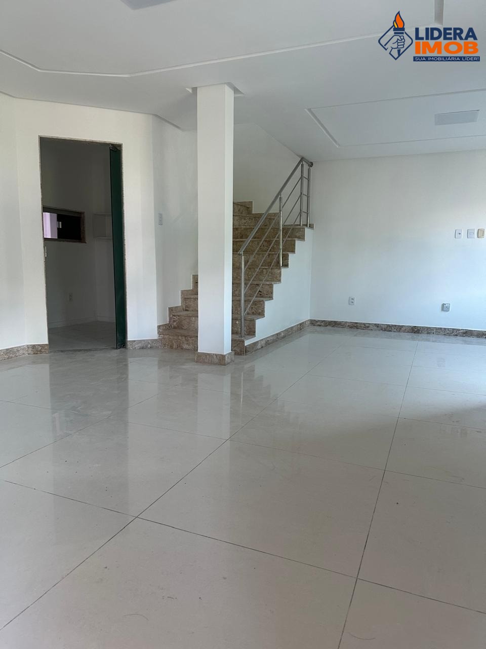 Casa, 3 quartos, 200 m² - Foto 1