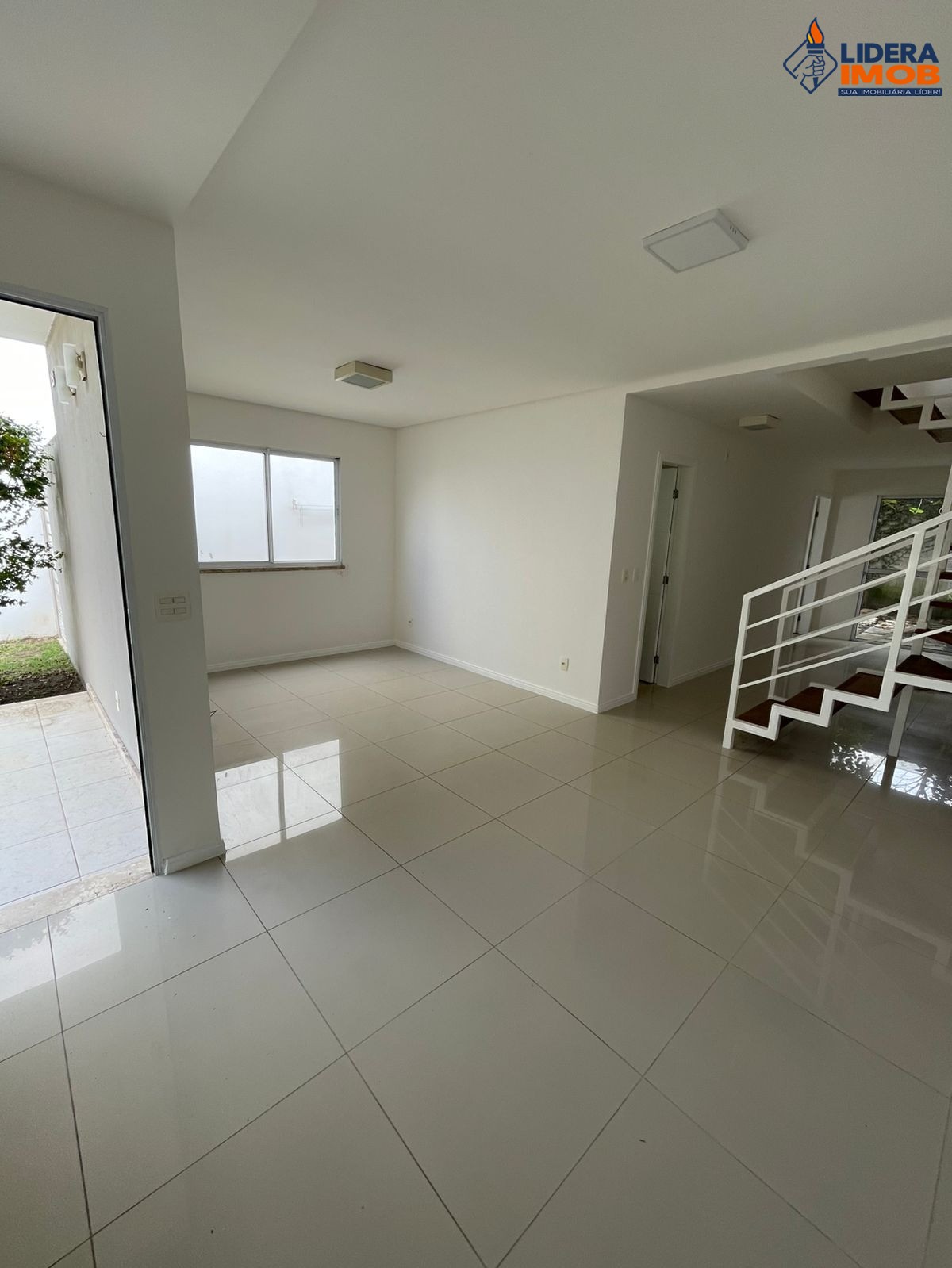 Casa, 3 quartos, 200 m² - Foto 1