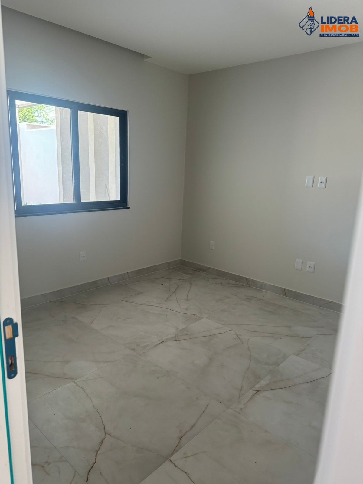 Casa, 4 quartos, 185 m² - Foto 9