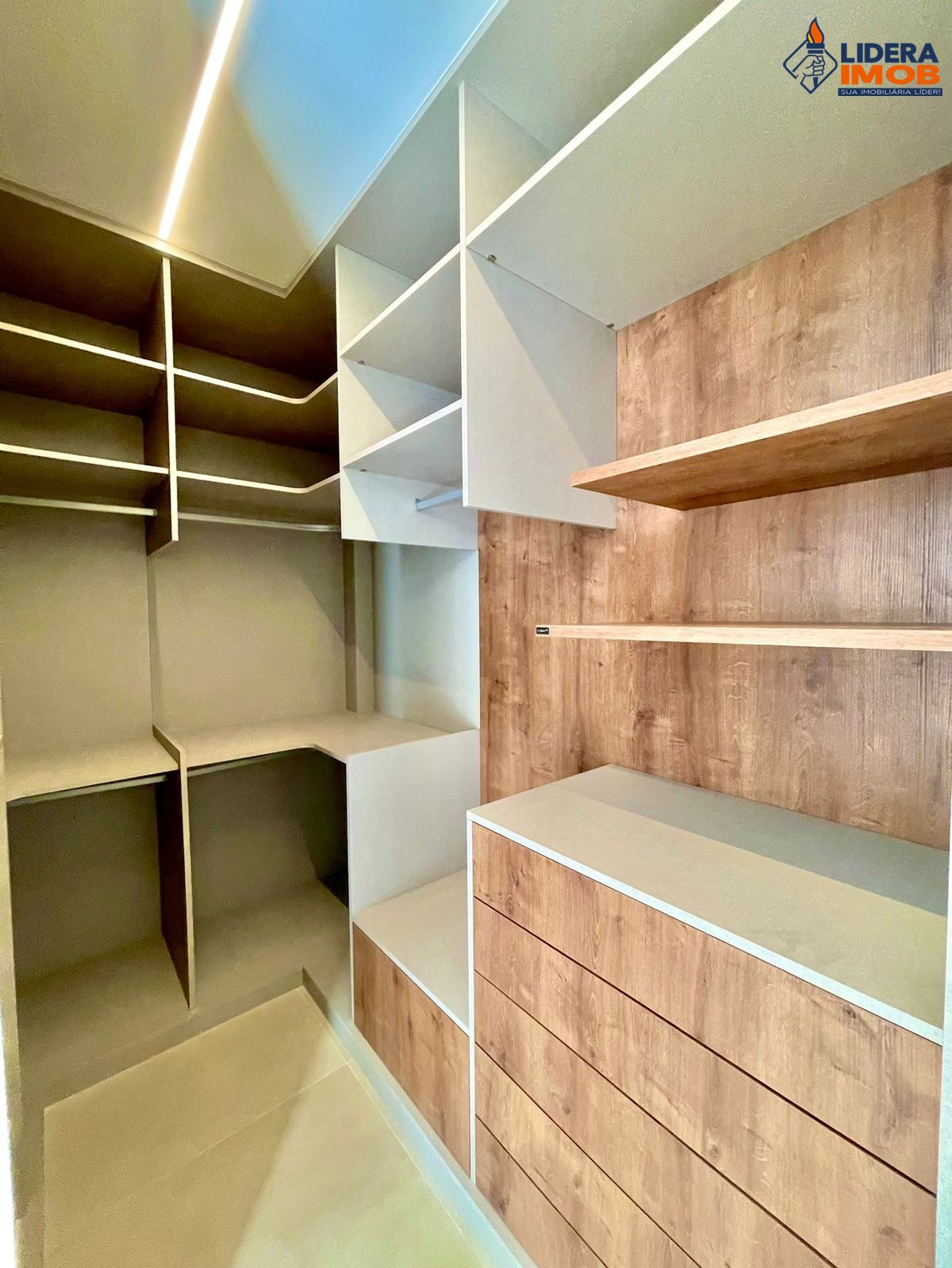 Casa, 3 quartos, 274 m² - Foto 15