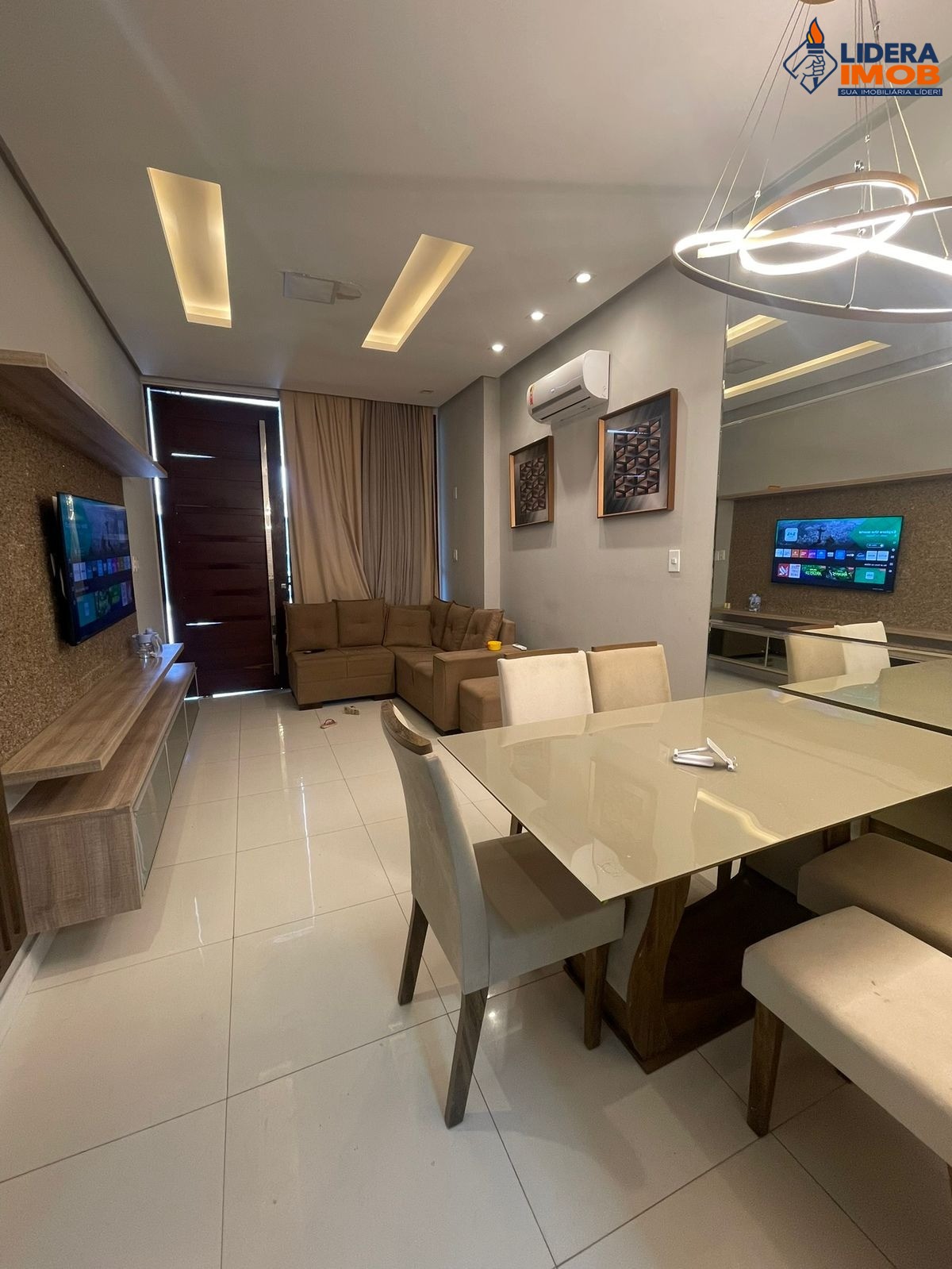 Casa, 3 quartos, 267 m² - Foto 1