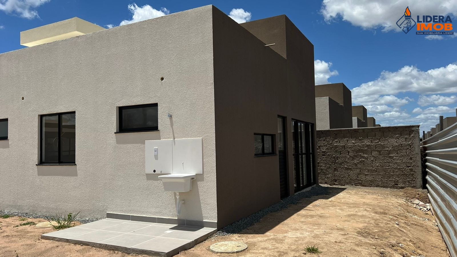 Casa, 3 quartos, 210 m² - Foto 2