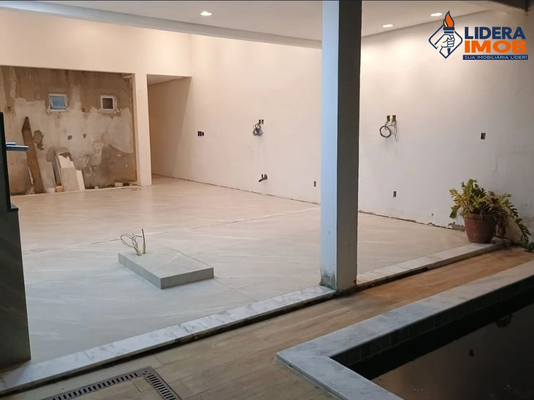 Casa, 3 quartos, 216 m² - Foto 2