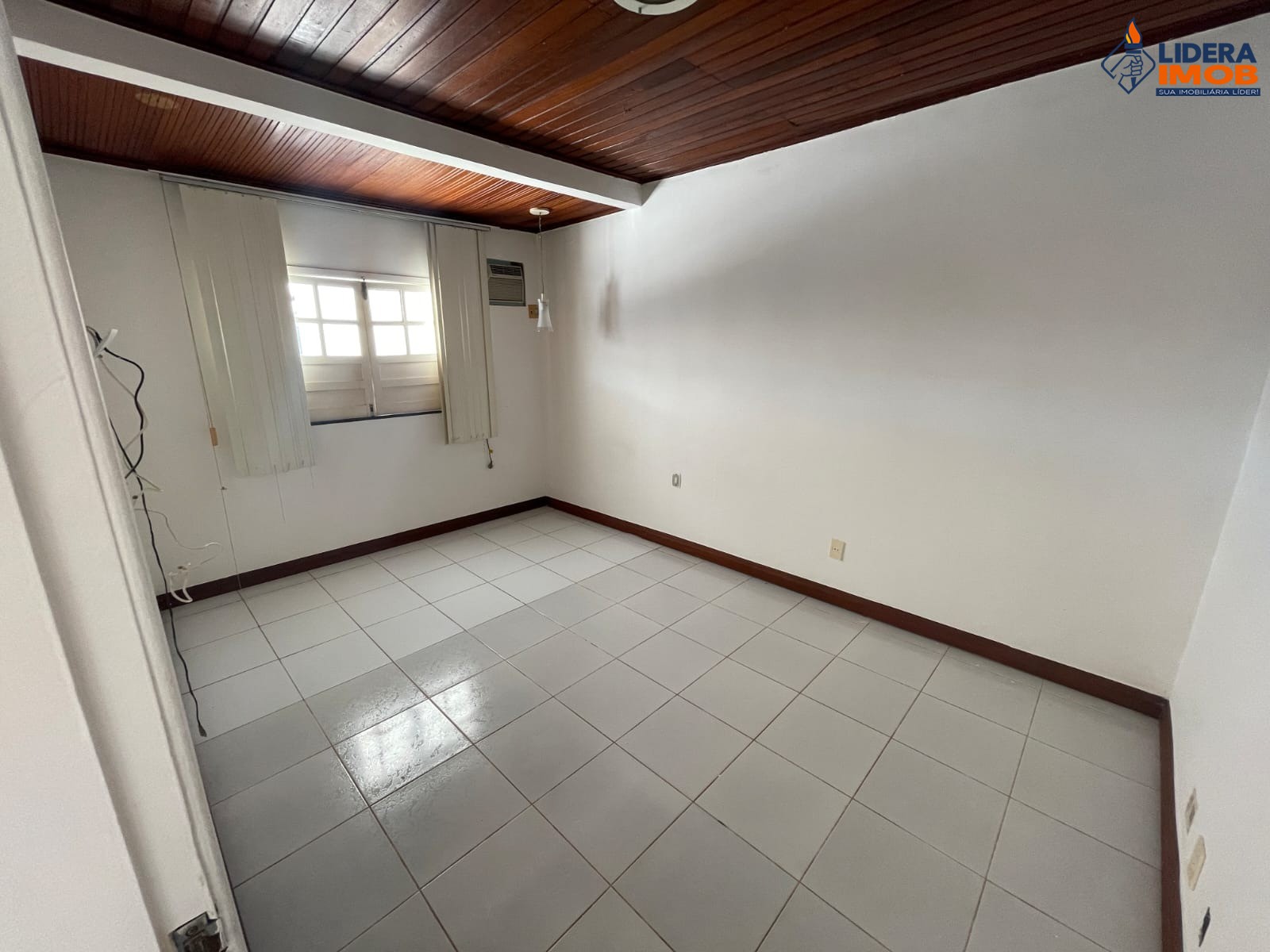 Casa, 2 quartos, 347 m² - Foto 9