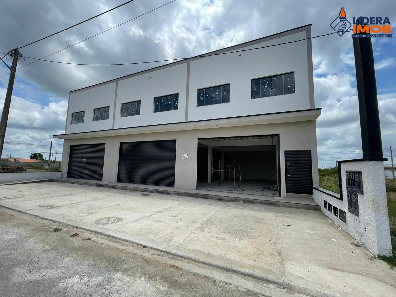 Loja-Salão, 90 m² - Foto 1