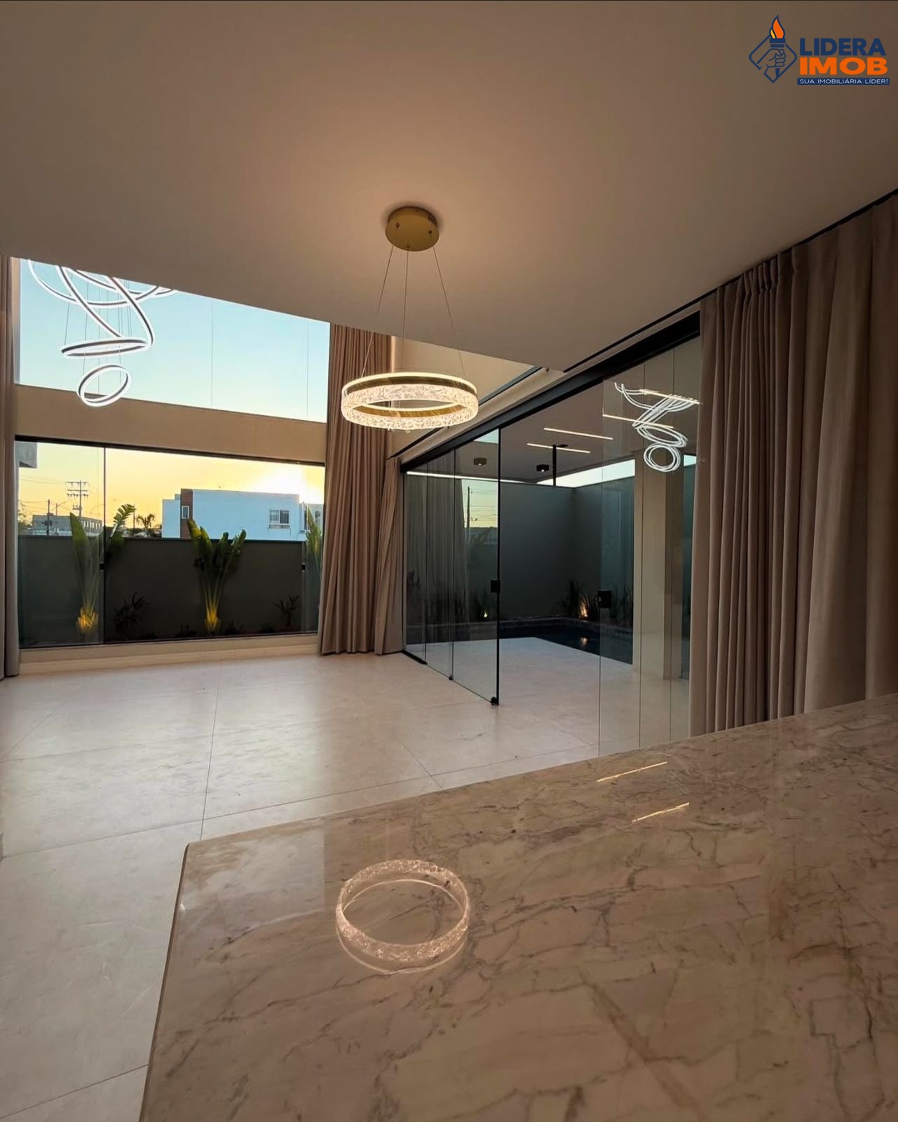 Casa, 5 quartos, 260 m² - Foto 5