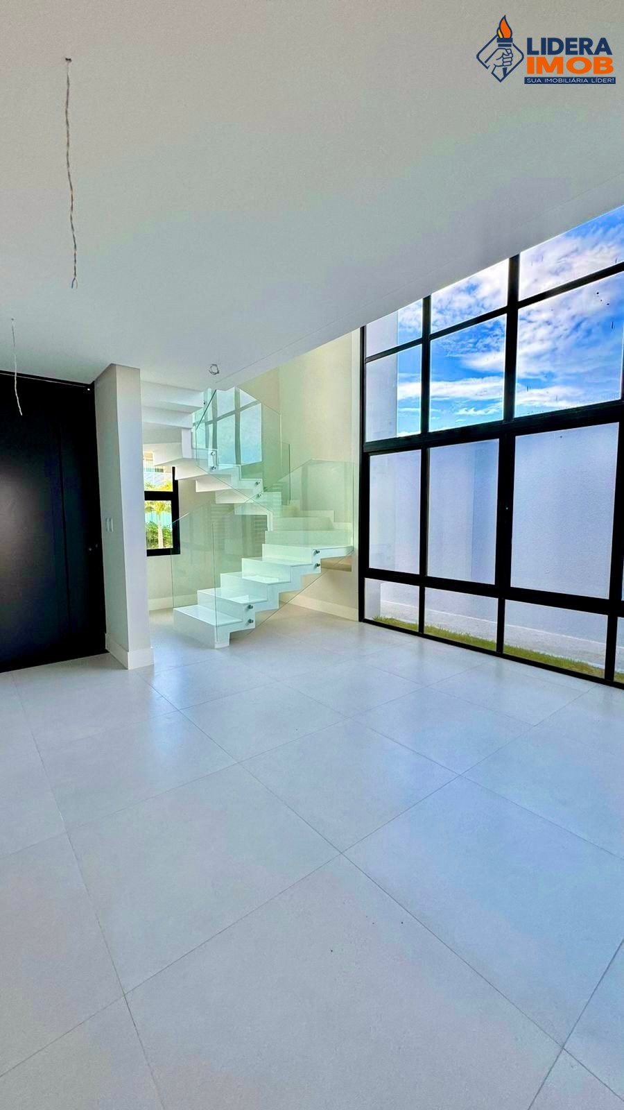 Casa, 4 quartos, 252 m² - Foto 2