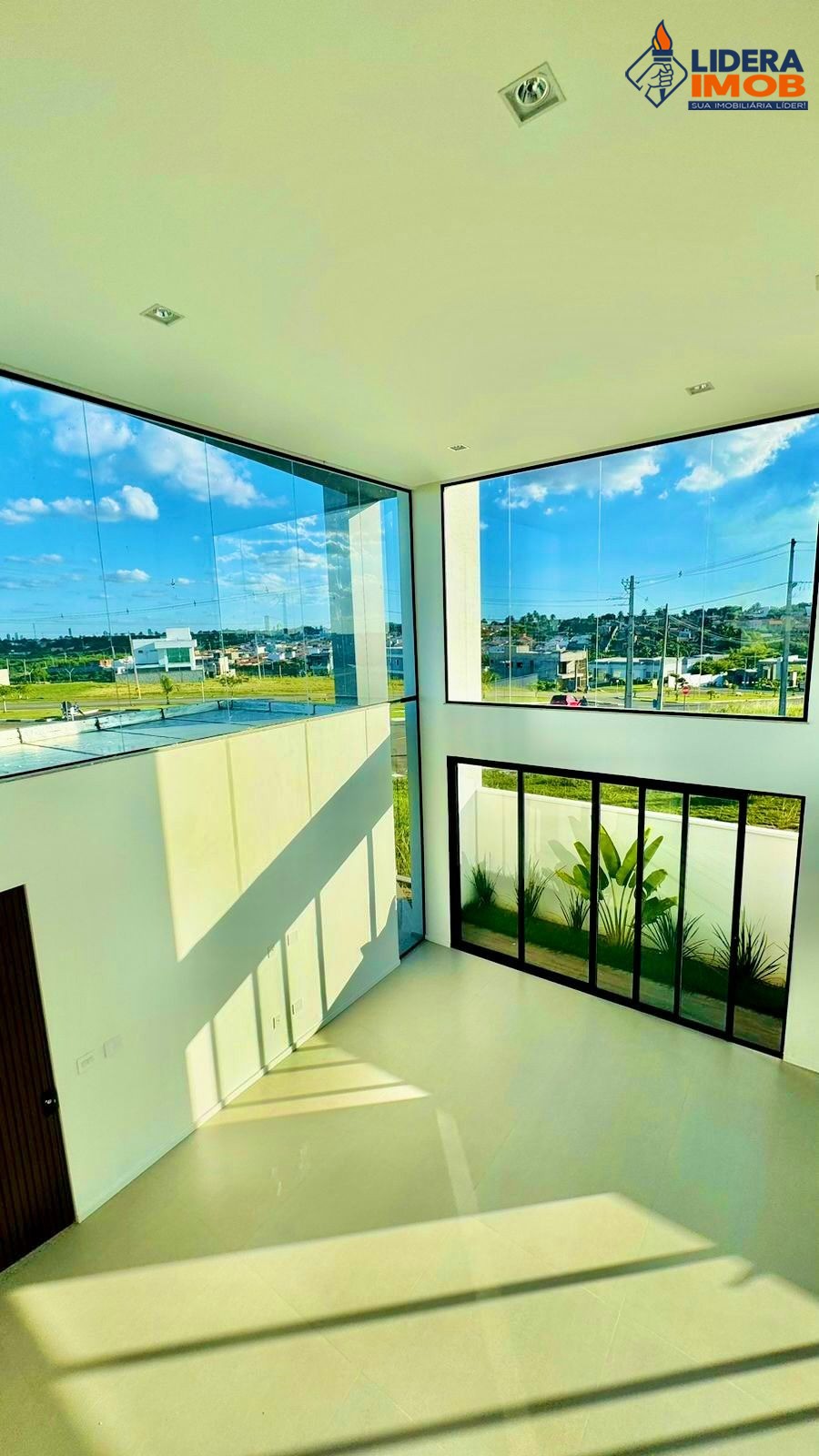 Casa, 4 quartos, 300 m² - Foto 1