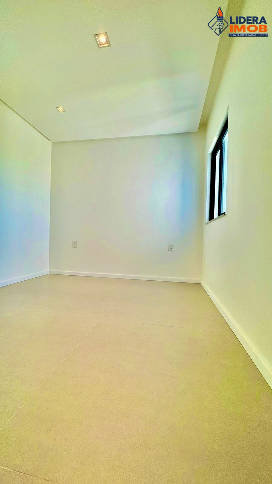 Casa, 4 quartos, 300 m² - Foto 19