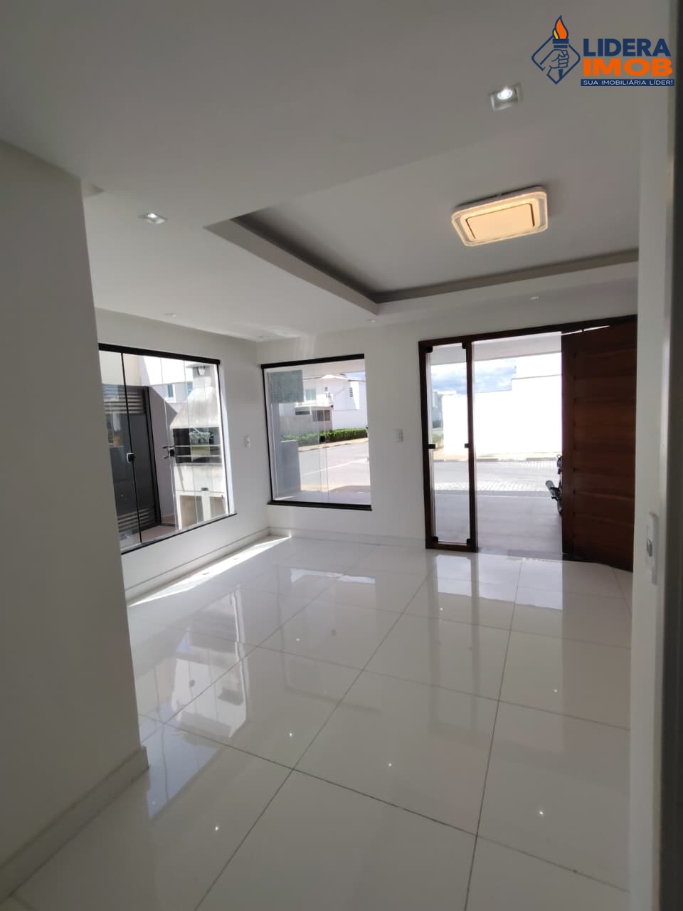 Casa, 3 quartos, 80 m² - Foto 1