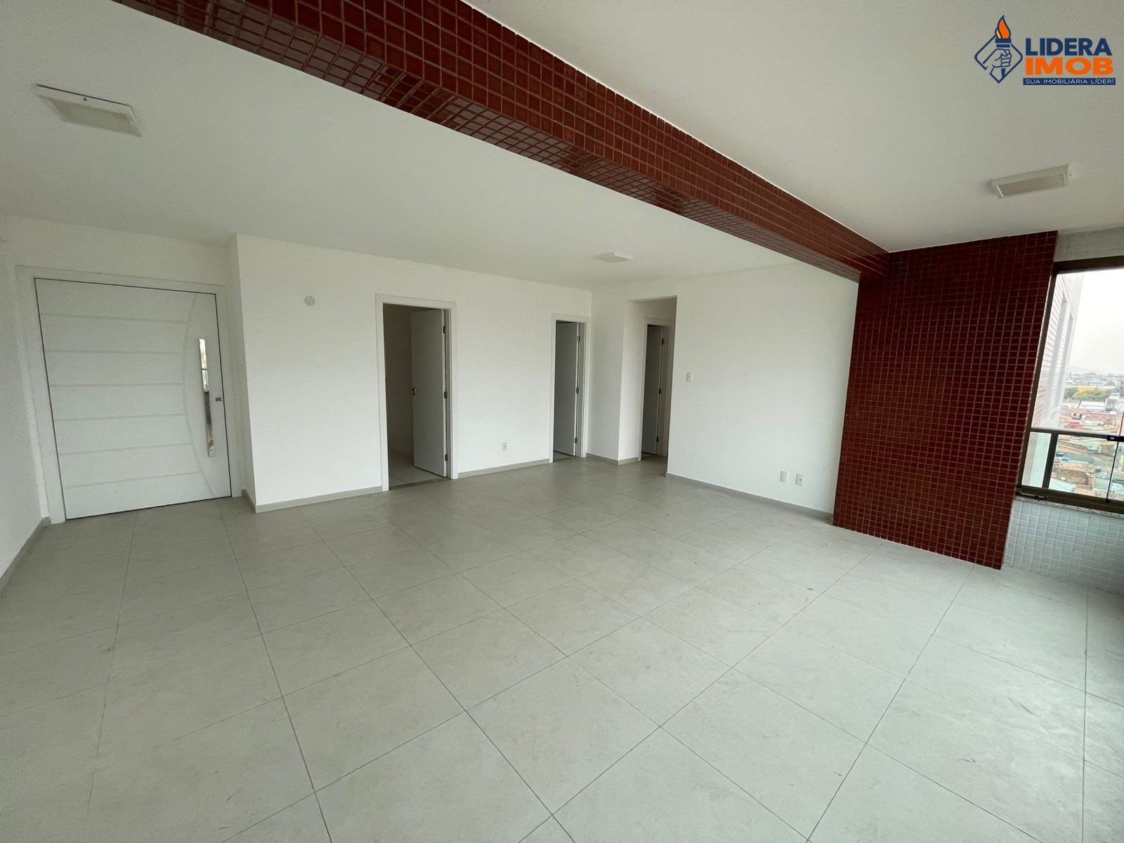 Apartamento, 3 quartos, 100 m² - Foto 1