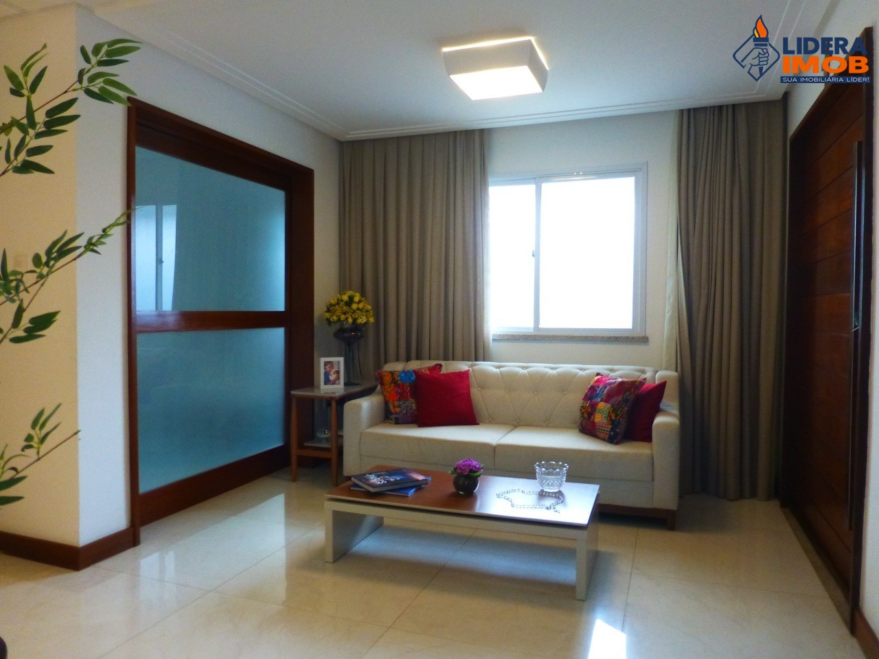 Casa, 3 quartos, 300 m² - Foto 3