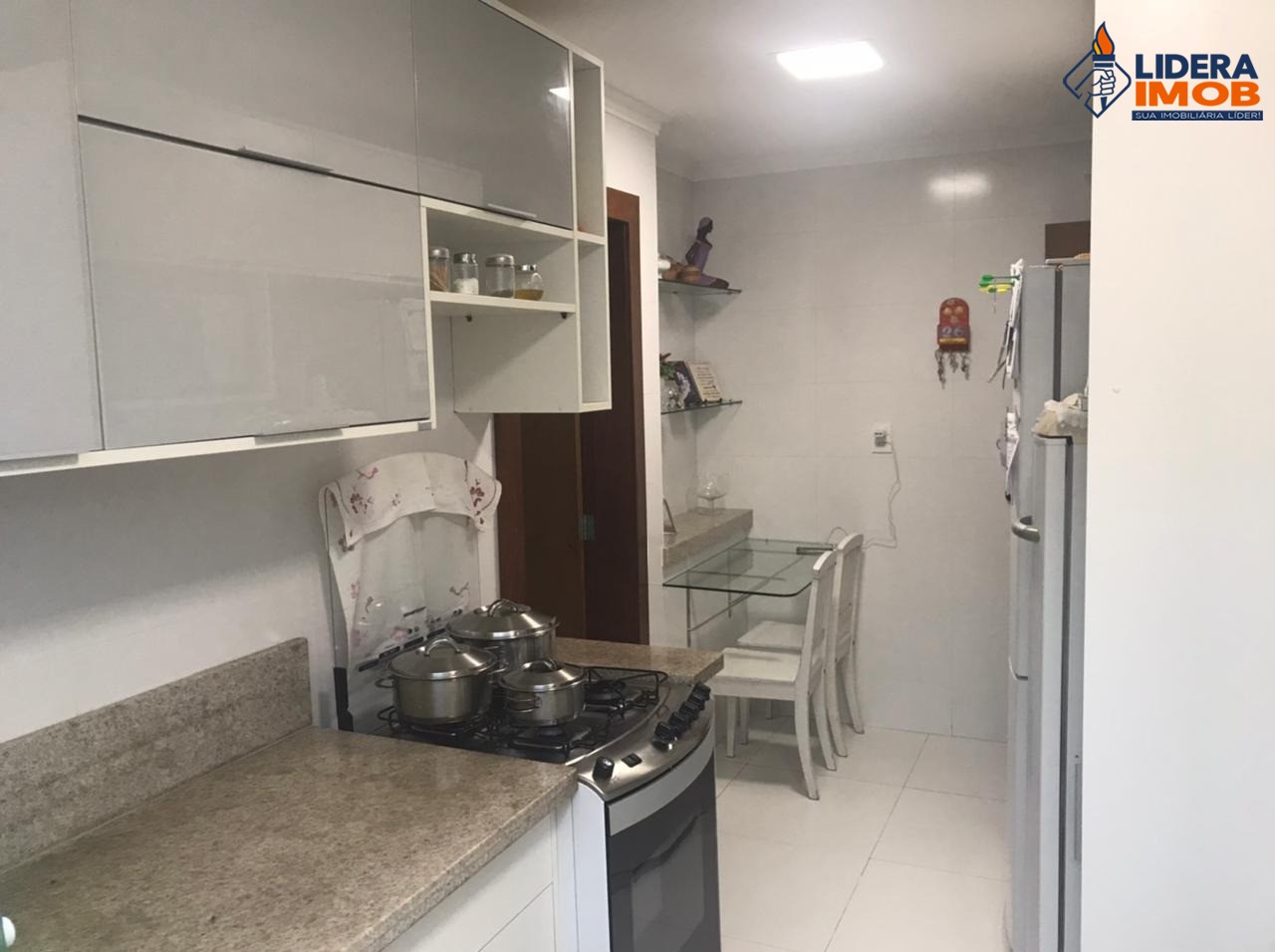 Casa, 3 quartos, 300 m² - Foto 11