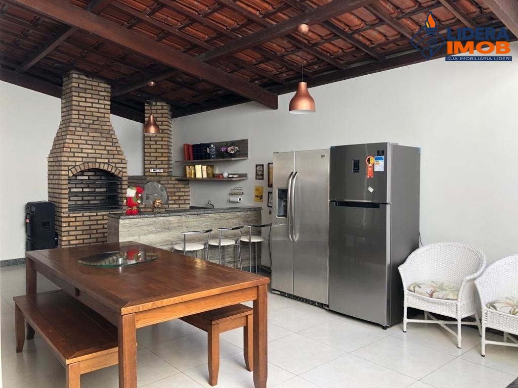Casa, 3 quartos, 232 m² - Foto 1