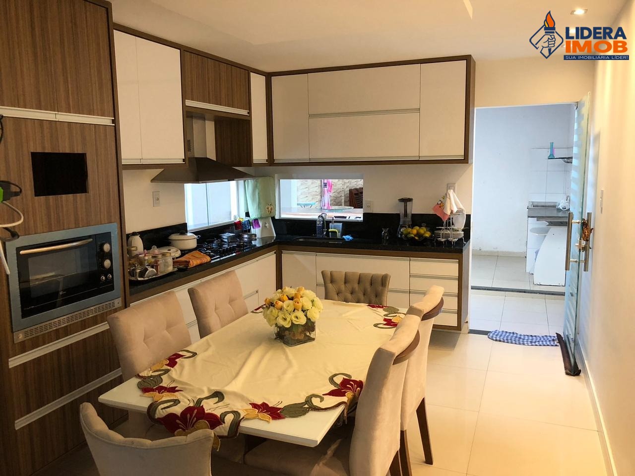 Casa, 3 quartos, 270 m² - Foto 9