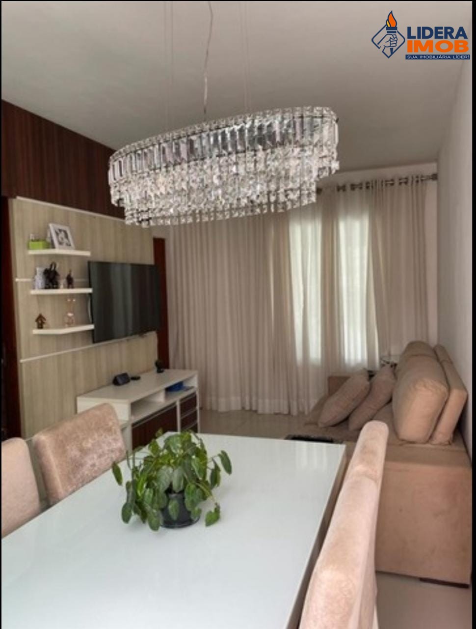 Casa, 3 quartos, 159 m² - Foto 1