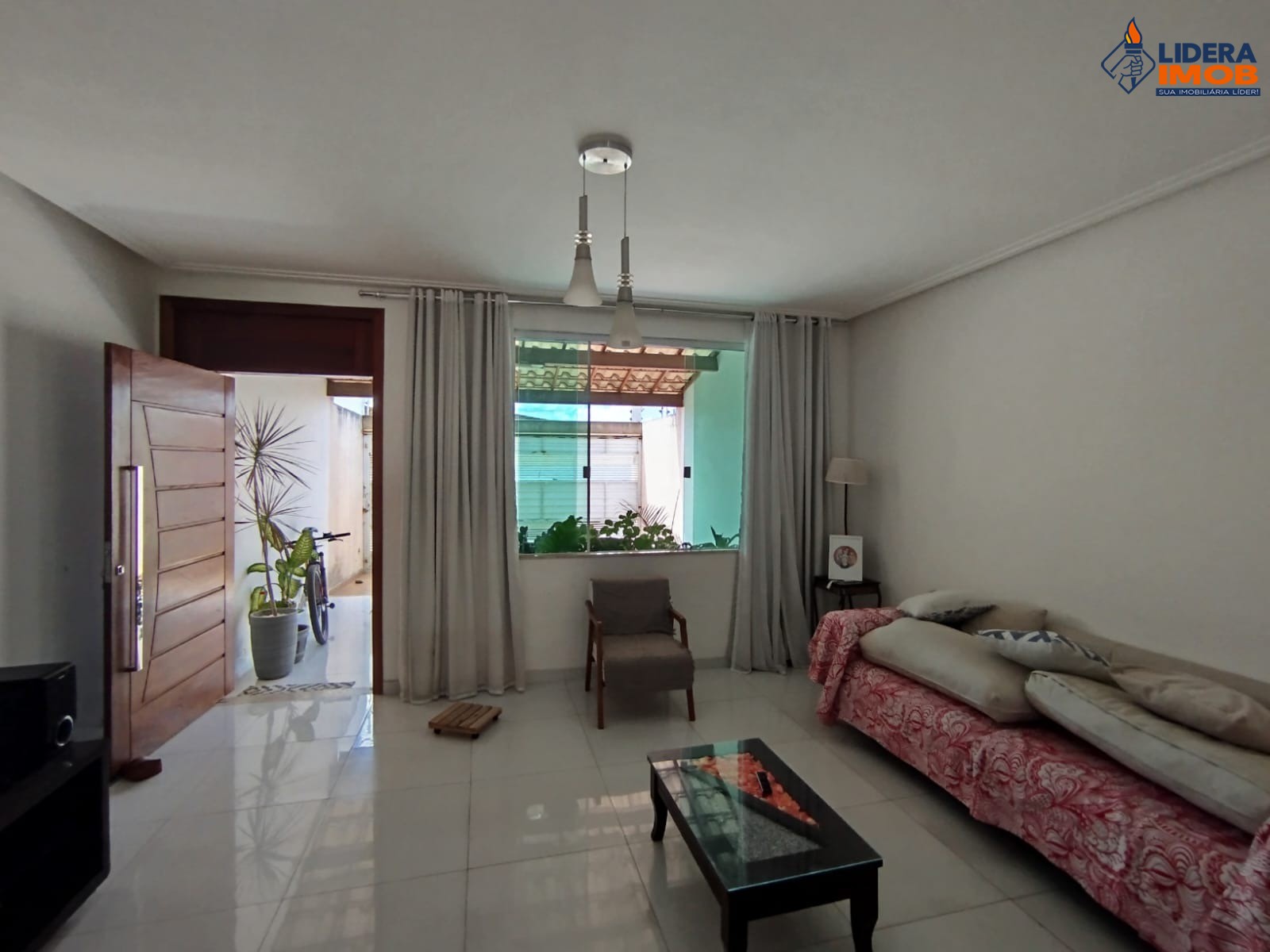 Casa, 3 quartos, 85 m² - Foto 1