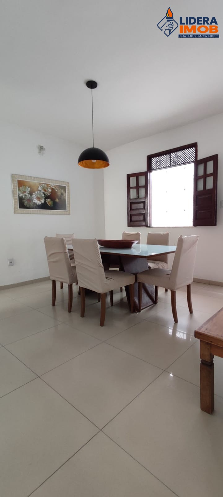 Casa, 3 quartos, 298 m² - Foto 1