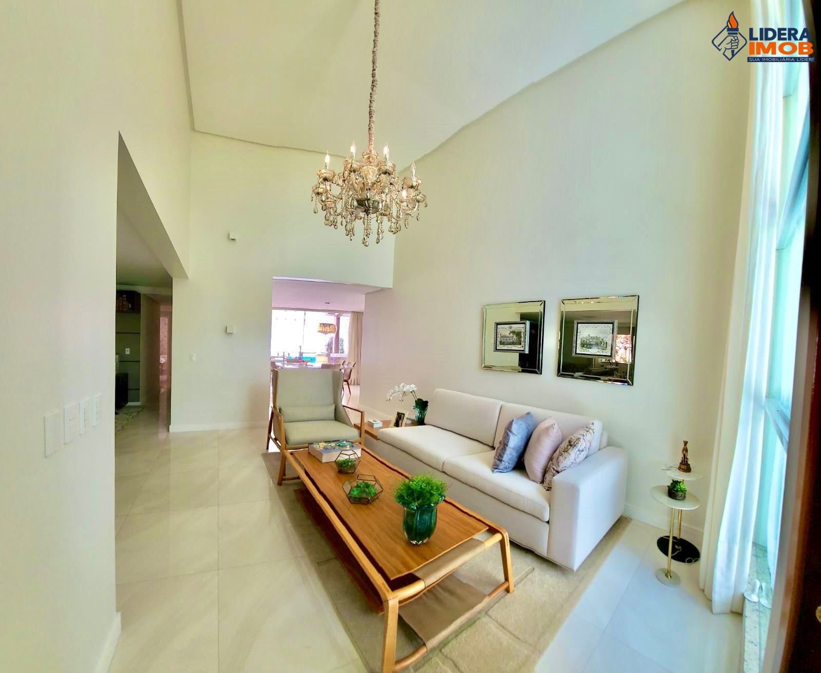 Casa, 3 quartos, 314 m² - Foto 1