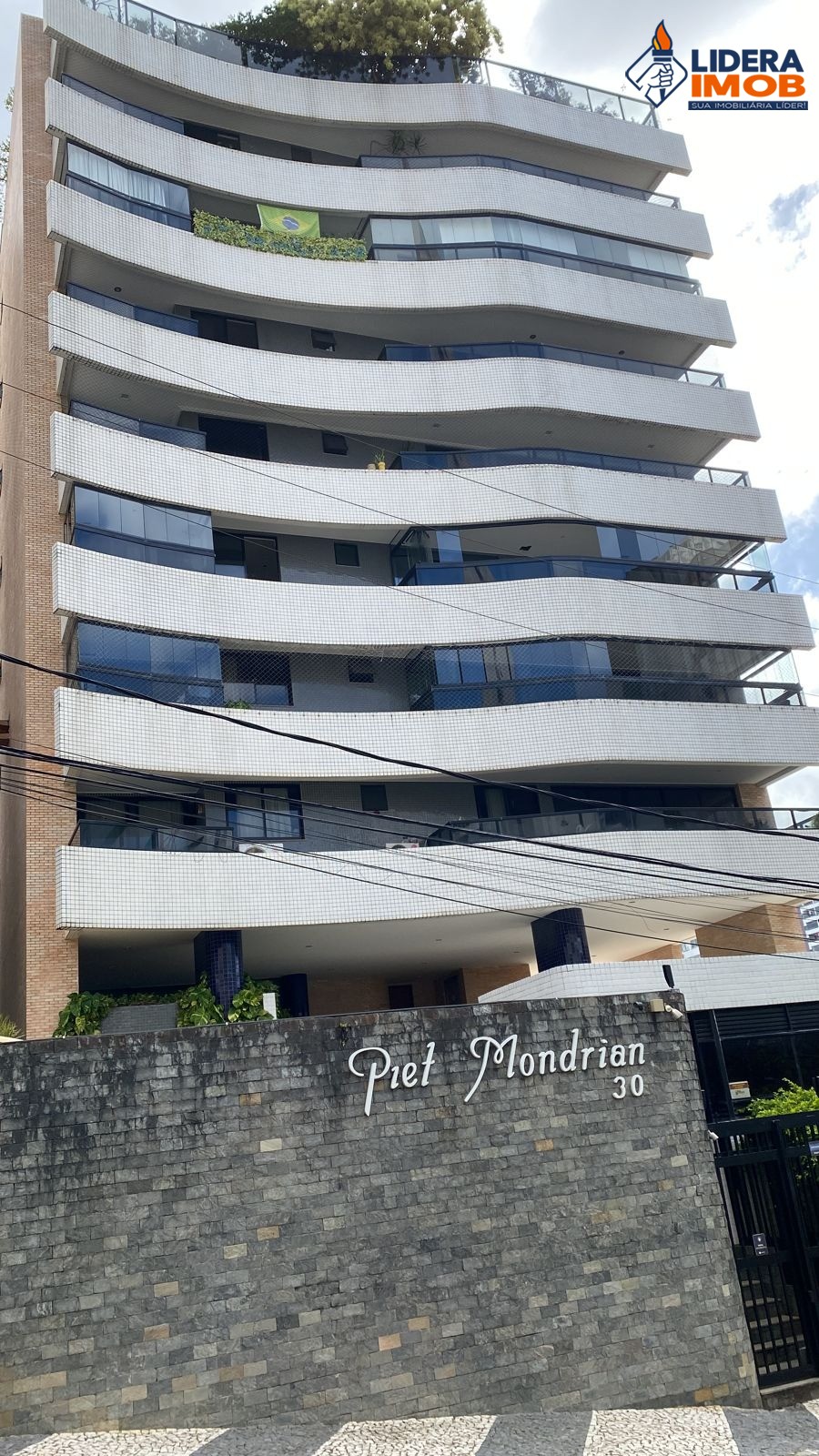 Apartamento, 3 quartos, 234 m² - Foto 2